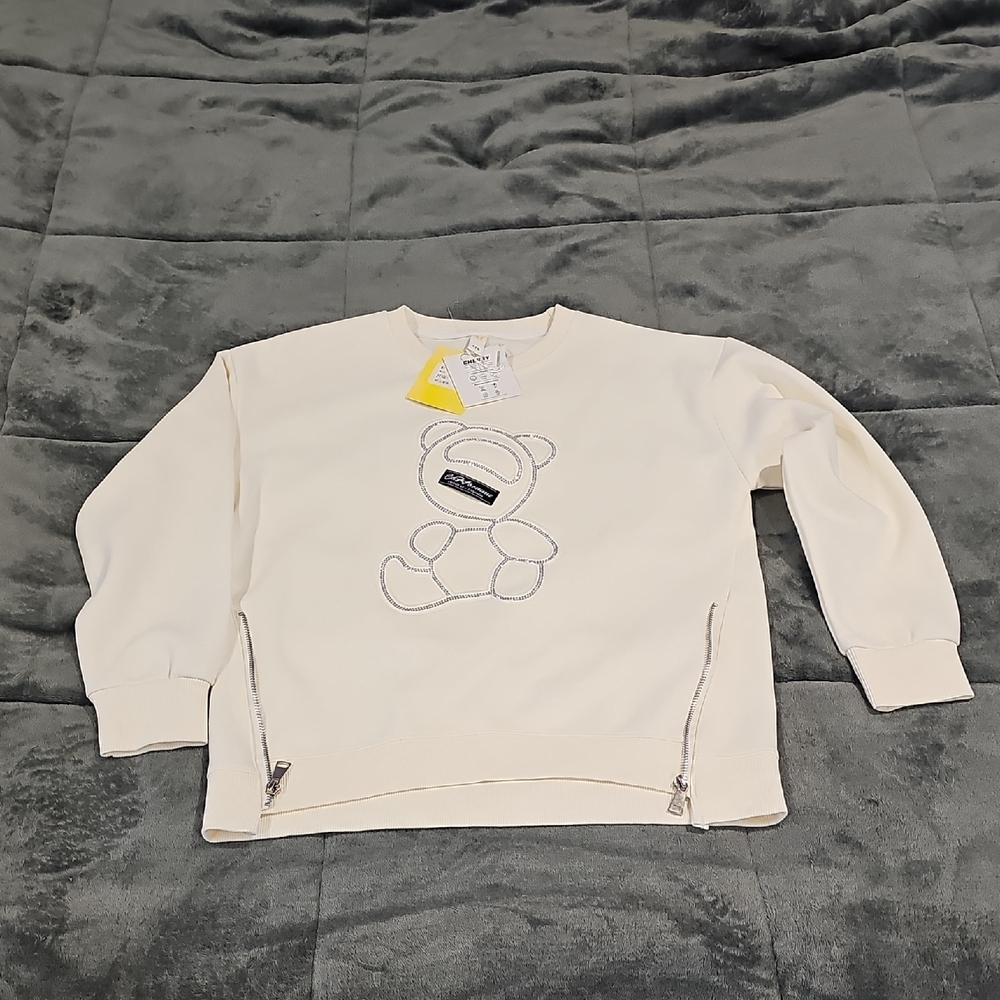Kids Cream Sweatshirt with Bear Design